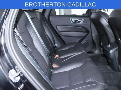 Used 2025 Volvo XC60 B5 Plus AWD/4WD image 29