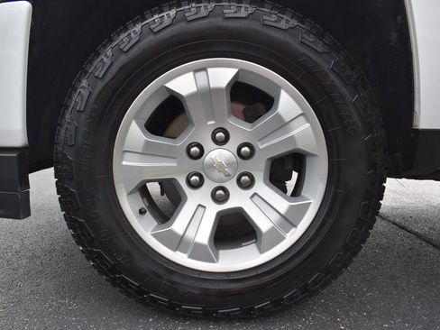 Used 2017 Chevrolet Silverado 1500 LT w/ All Star Edition AWD/4WD image 12
