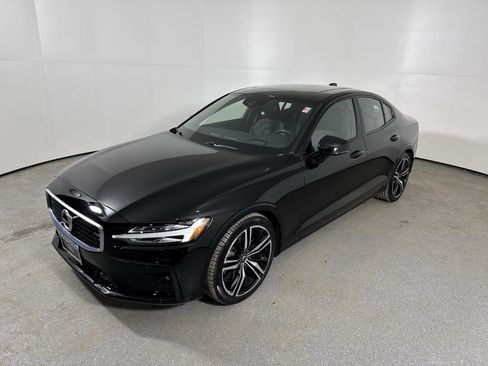 Used 2019 Volvo S60 T6 R-Design image 31