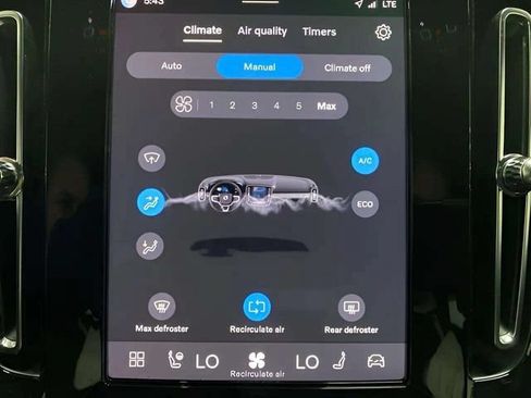 Used 2023 Volvo XC40 Recharge Ultimate AWD/4WD image 45