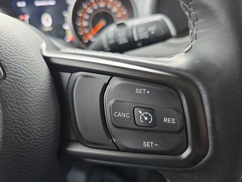 Used 2021 Jeep Wrangler Unlimited Islander image 10