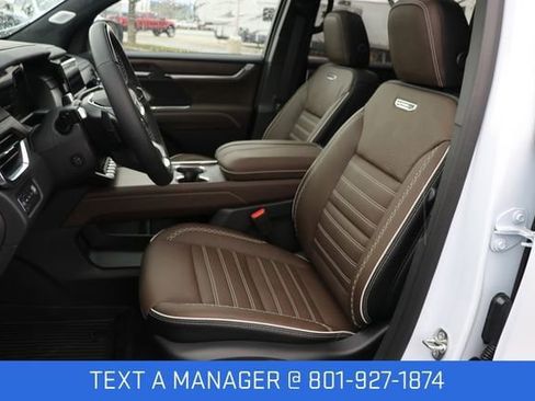 New 2026 GMC Acadia Denali Ultimate w/ LPO, Floor Liner Package AWD/4WD image 22