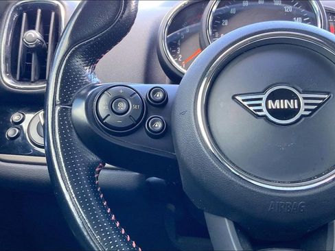 Used 2019 MINI Cooper Countryman w/ Driver Assistance Package image 16