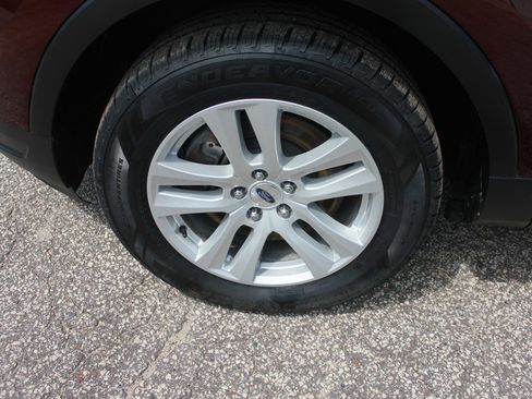 Used 2018 Ford Explorer XLT w/ Equipment Group 202A image 61