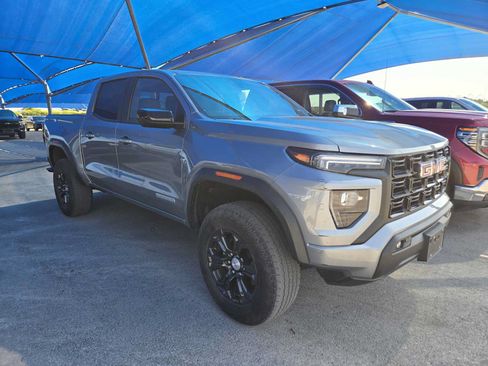 Used 2023 GMC Canyon Elevation w/ Elevation Premium Package AWD/4WD image 2