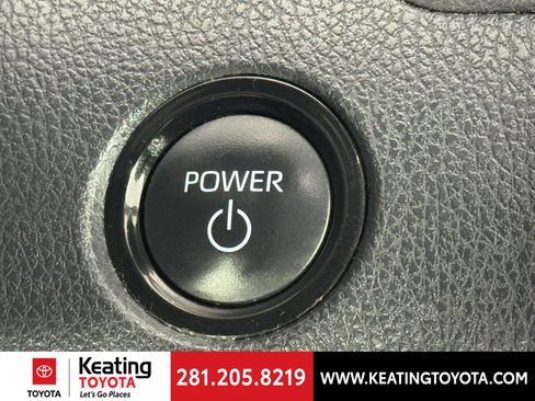 Used 2025 Toyota Camry LE FWD image 29