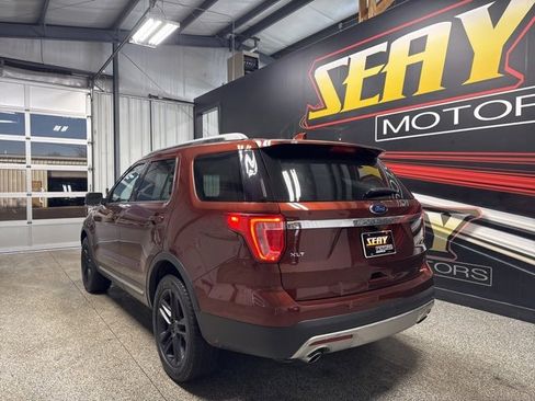 Used 2016 Ford Explorer XLT w/ Equipment Group 202A image 15