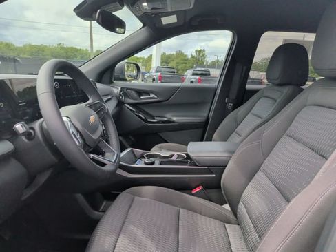 Used 2026 Chevrolet Equinox LT FWD image 15