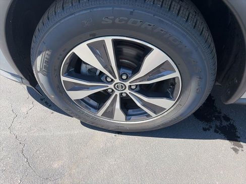 Used 2020 Nissan Murano SV AWD/4WD image 8