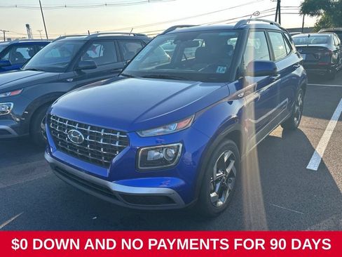 Used 2025 Hyundai Venue SEL FWD image 1