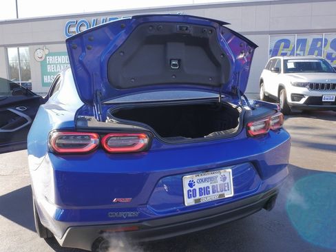 Used 2021 Chevrolet Camaro LT w/ RS Package image 14