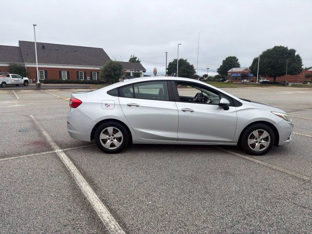 Used 2017 Chevrolet Cruze LS FWD image 8
