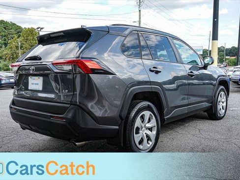 Used 2020 Toyota RAV4 LE FWD image 11