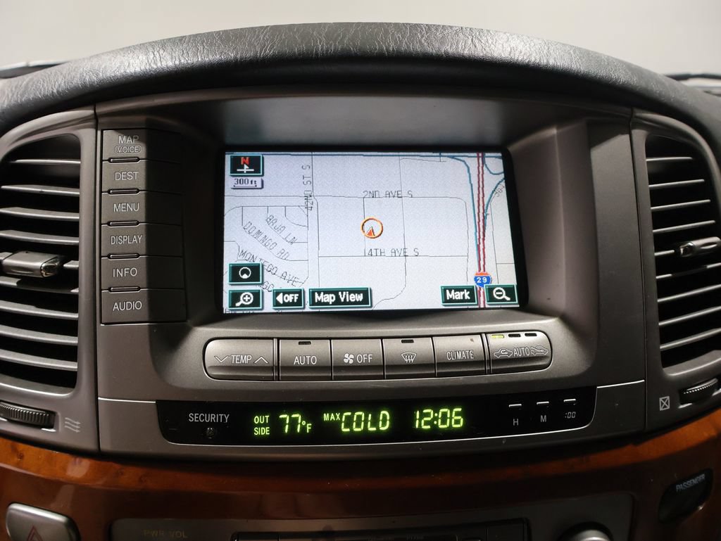 Used 2007 Lexus LX 470 4WD w/ Preferred Accessory Pkg image 24