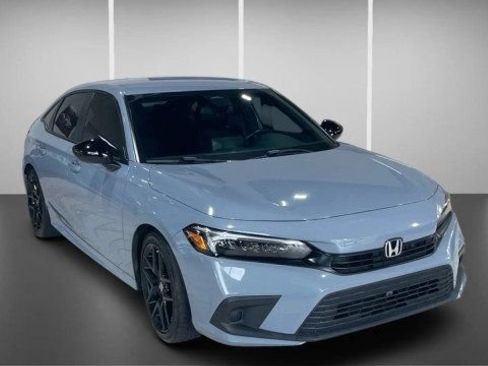 Used 2023 Honda Civic Sport image 2