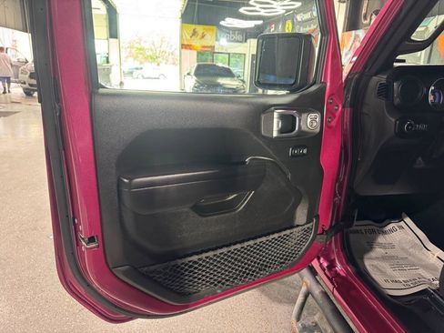 Used 2021 Jeep Wrangler Unlimited Sport AWD/4WD image 11