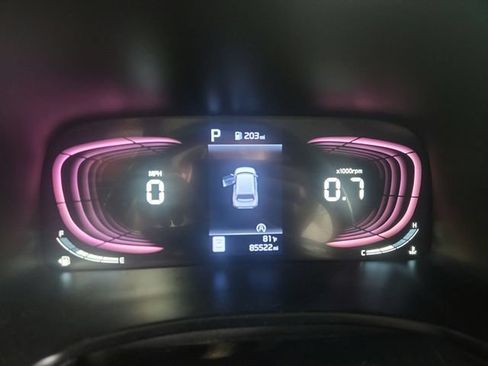 Used 2024 Kia Soul LX FWD image 10