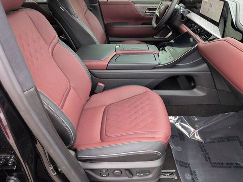 Used 2025 INFINITI QX80 Autograph image 32