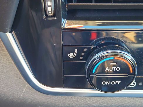 Used 2021 Nissan Rogue Platinum image 22