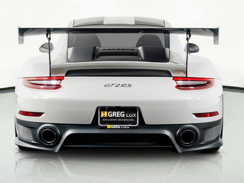 Used 2018 Porsche 911 GT2 RS w/ Weissach Package image 11