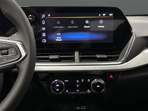 New 2026 Chevrolet Trax LT image 8