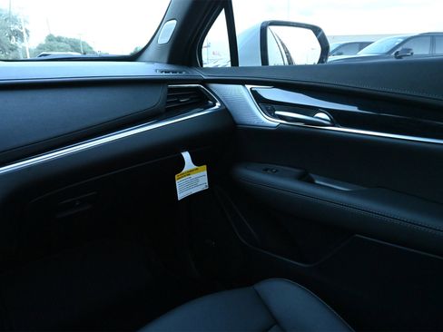 New 2026 Cadillac XT5 Premium Luxury w/ Driver Assist Package image 8