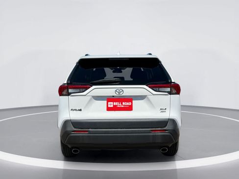 Used 2025 Toyota RAV4 XLE AWD/4WD image 7