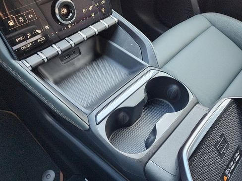 New 2026 GMC Terrain AT4 w/ Convenience Package III image 32