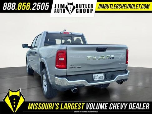 Used 2025 RAM 1500 Big Horn AWD/4WD image 2
