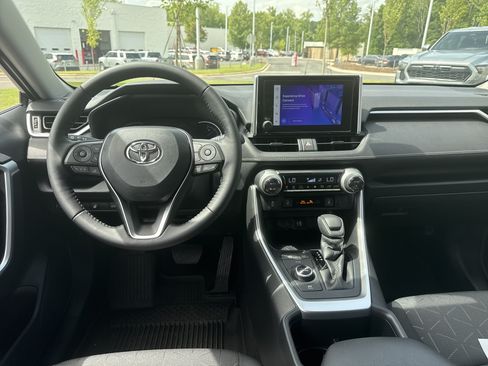 Used 2025 Toyota RAV4 XLE w/ Convenience Package AWD/4WD image 29