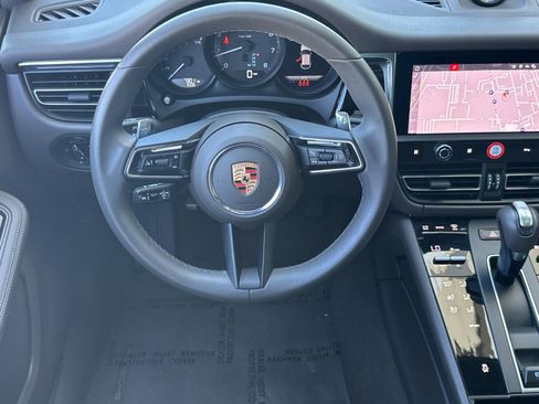 Used 2025 Porsche Macan w/ Premium Package Plus AWD/4WD image 14