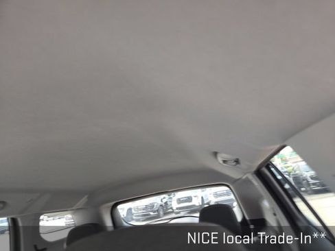Used 2023 GMC Terrain SLE w/ Driver Convenience Package FWD image 14