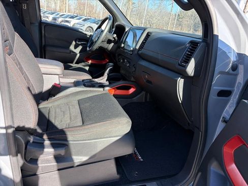Certified 2023 Nissan Frontier PRO-4X w/ Tow Package image 18