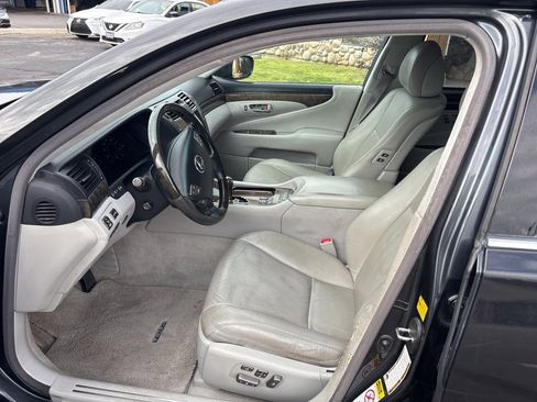 Used 2008 Lexus LS 600h L image 18