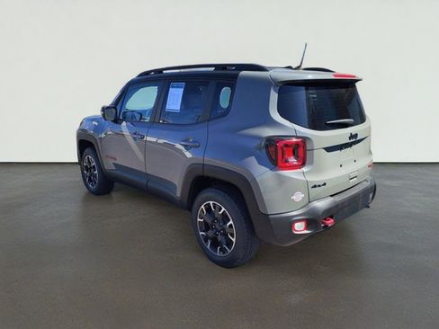 Used 2023 Jeep Renegade Trailhawk w/ Sun/Sound Group AWD/4WD image 6
