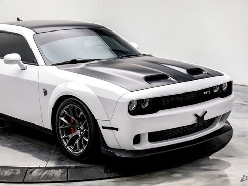 Used 2021 Dodge Challenger SRT Hellcat Redeye image 31