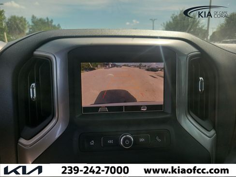 Used 2024 Chevrolet Silverado 1500 Custom Trail Boss AWD/4WD image 28
