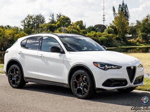 New 2025 Alfa Romeo Stelvio Sprint w/ Veloce Package AWD/4WD image 1