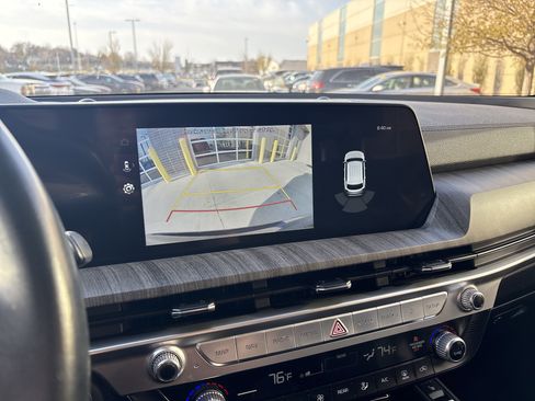 Used 2023 Kia Telluride EX w/ EX Captain's Chair Package image 13