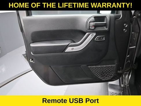 Used 2017 Jeep Wrangler Unlimited Sahara w/ Max Tow Package AWD/4WD image 11