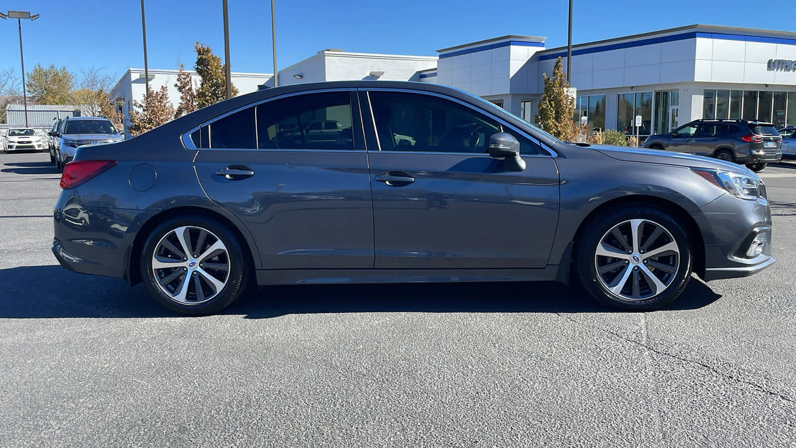Used 2019 Subaru Legacy 2.5i Limited w/ Popular Package #2A AWD/4WD image 4