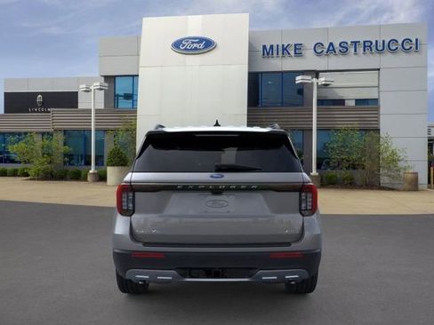 New 2026 Ford Explorer Active w/ Active Comfort Package image 5