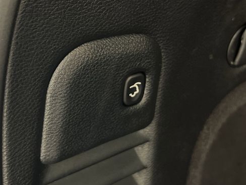 Used 2020 Jeep Grand Cherokee Altitude image 27