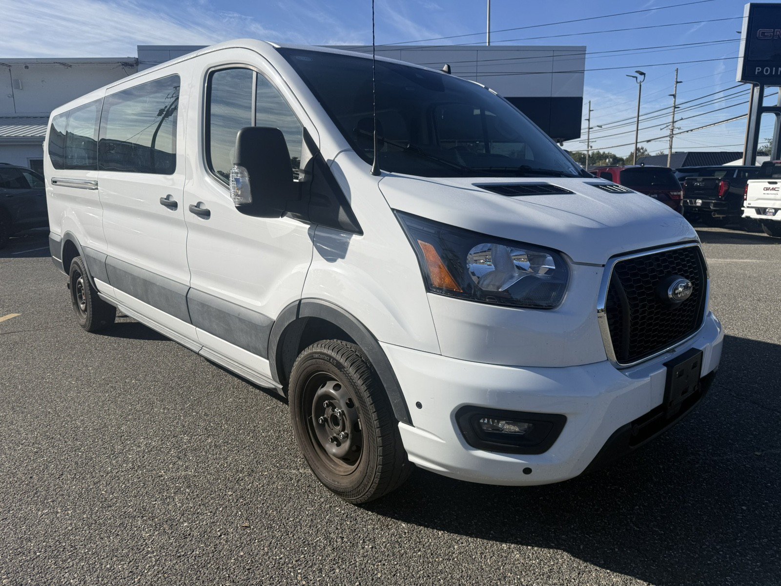 Used 2025 Ford Transit 350 XLT RWD image 1