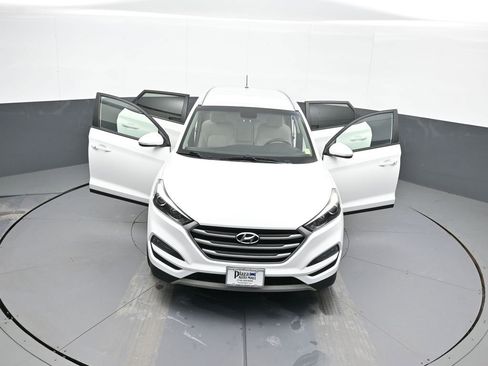 Used 2017 Hyundai Tucson Sport image 46