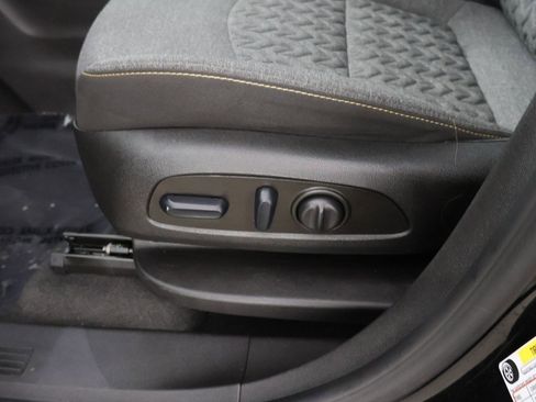 Used 2022 Chevrolet Equinox LT image 31