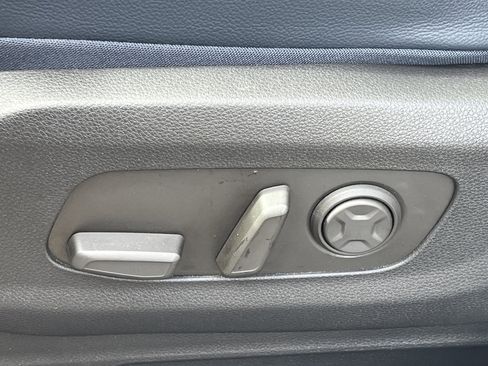 Used 2025 Kia Carnival SX Prestige FWD image 18