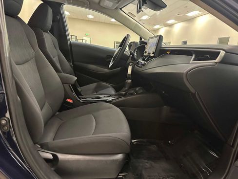 Used 2022 Toyota Corolla LE image 25