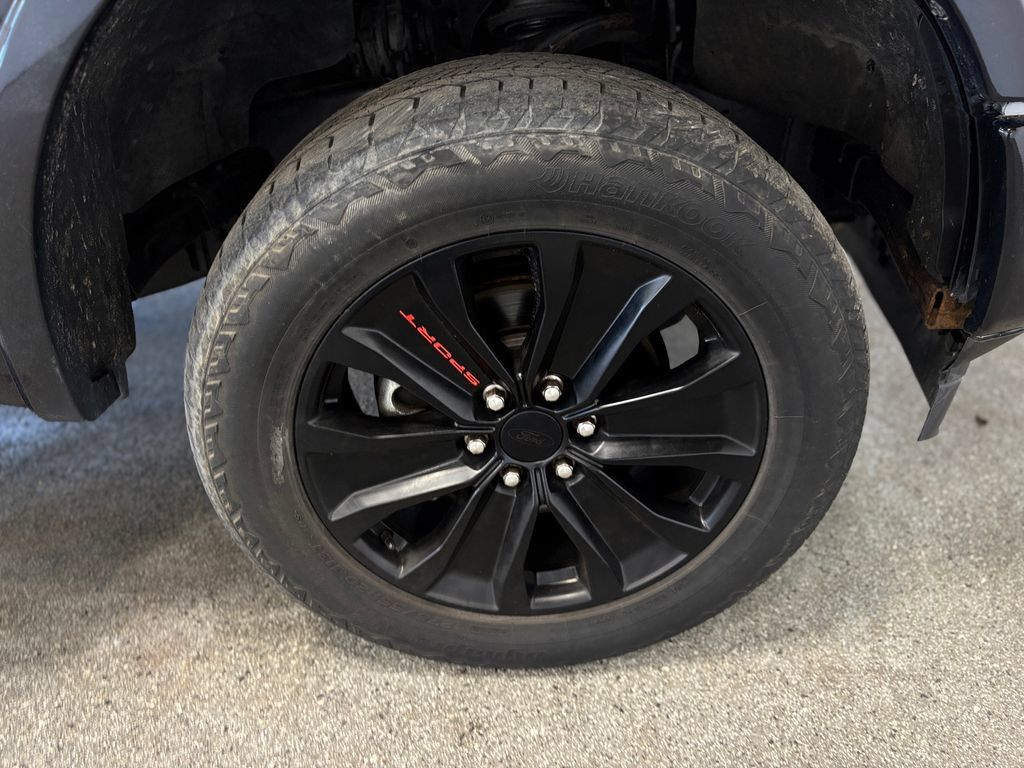 Used 2019 Ford F150 Lariat w/ Equipment Group 502A Luxury AWD/4WD image 27