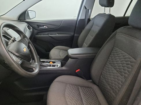 Used 2020 Chevrolet Equinox LT FWD image 17